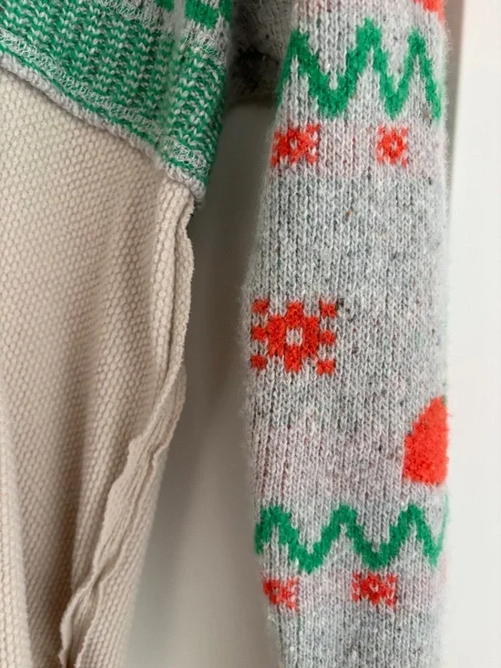 Free People We the Free Cherry Cola Swit Cuff Thermal with Hood - Picture 6 of 10